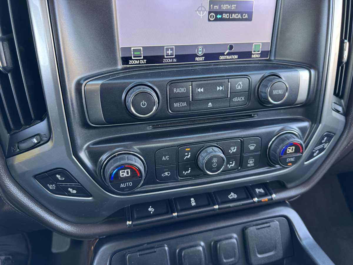 2015 Chevrolet Silverado 1500 LTZ - Photo 28