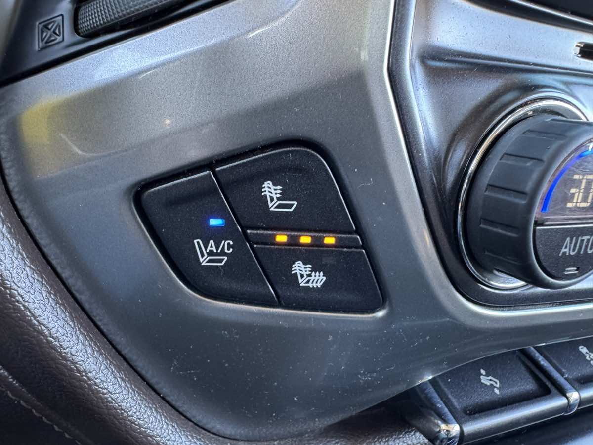 2015 Chevrolet Silverado 1500 LTZ - Photo 29