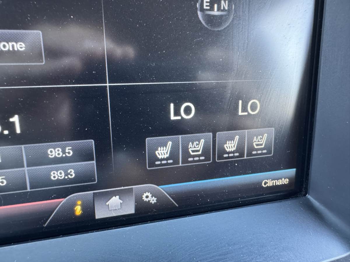 2014 Ford F-150 FX4 - Photo 30