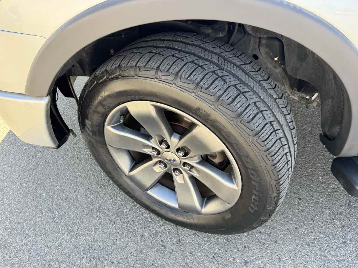 2014 Ford F-150 FX4 - Photo 37
