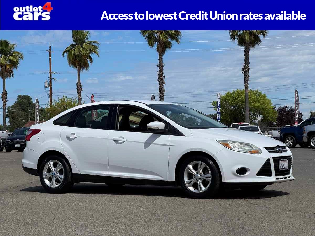 2013 Ford Focus Sedan SE's photo