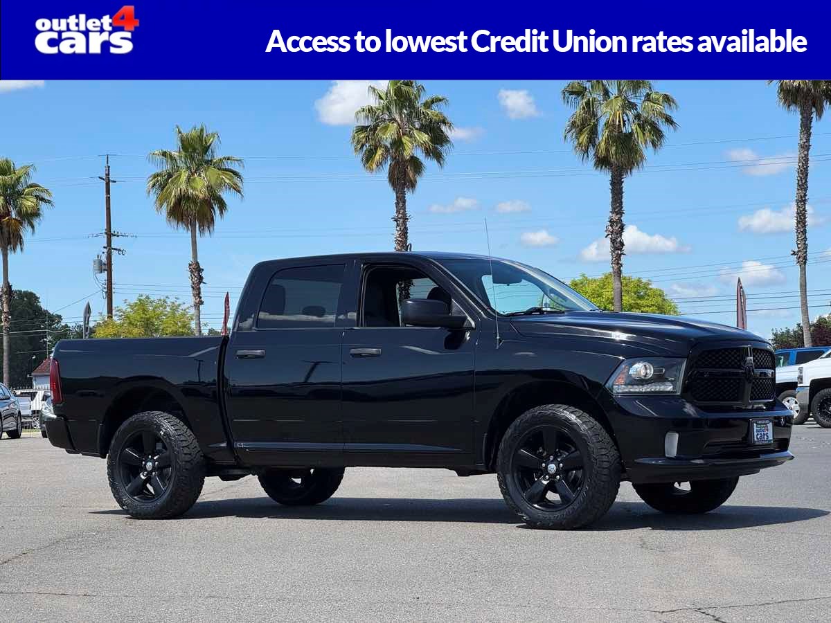 2014 RAM 1500 Express 4x4 Crew Cab's photo