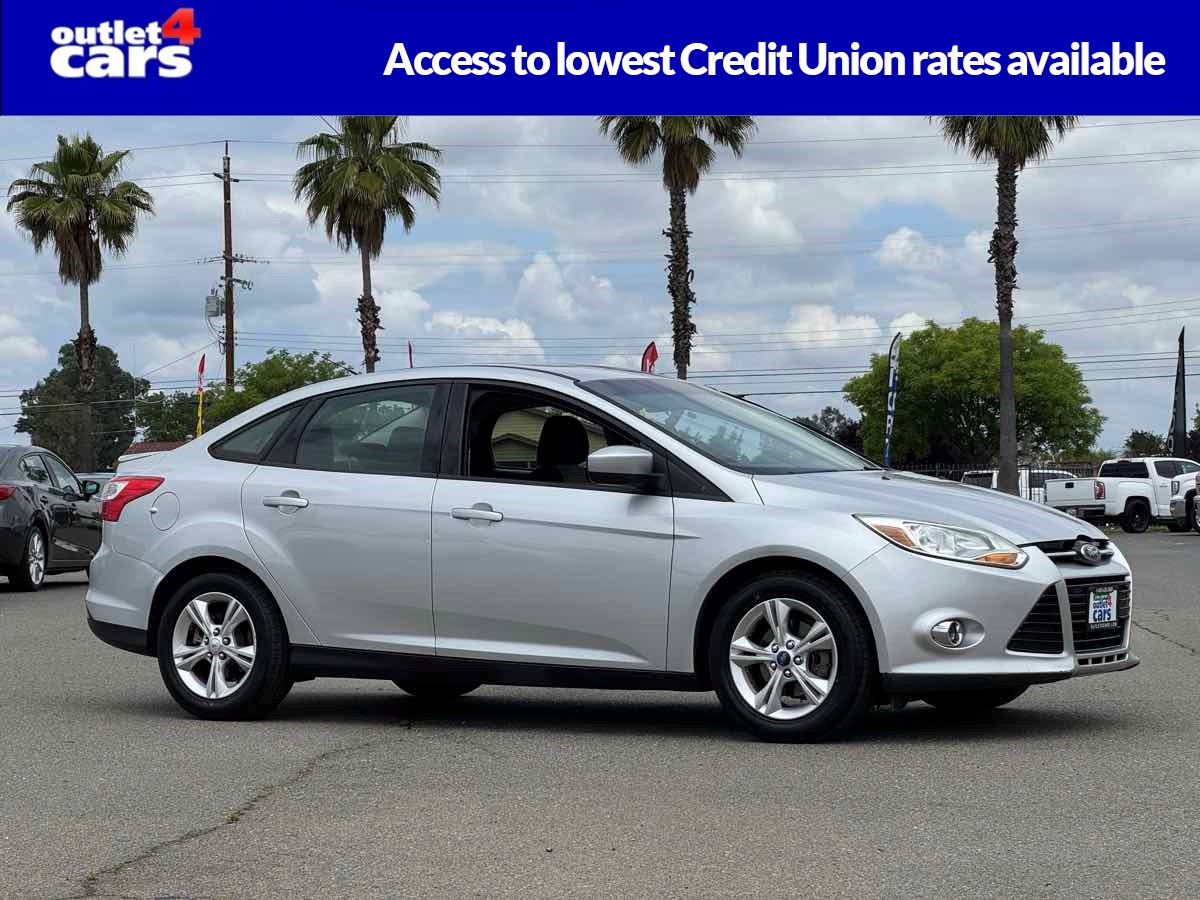 2012 Ford Focus Sedan SE's photo