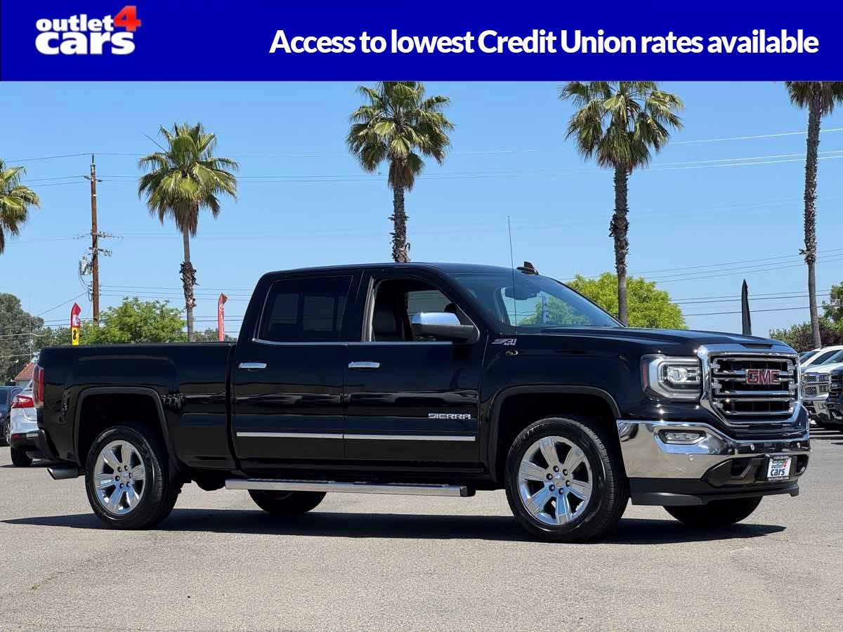 2017 GMC Sierra 4WD Crew Cab Short Box SLT's photo