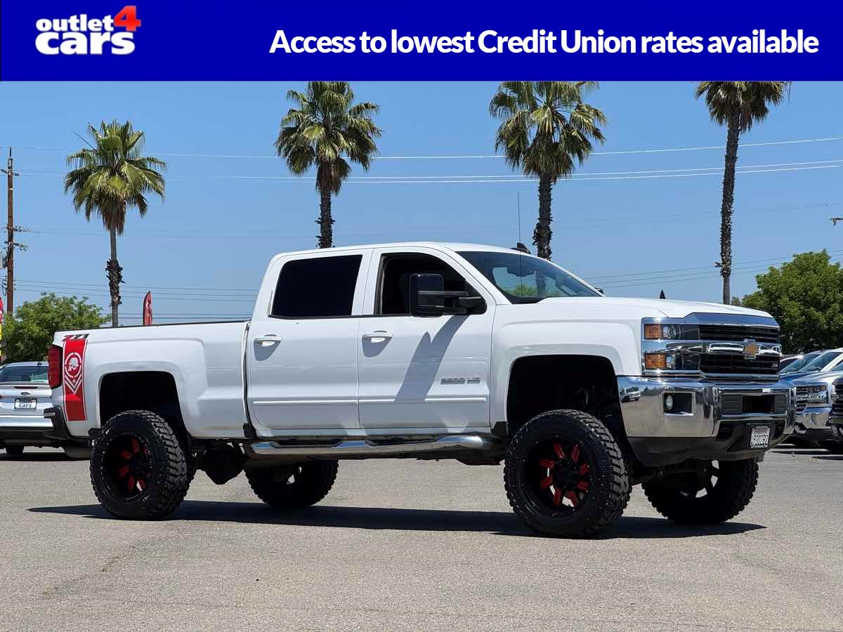 2016 Chevrolet Silverado HD LT 4WD Crew Cab Standard Box's photo
