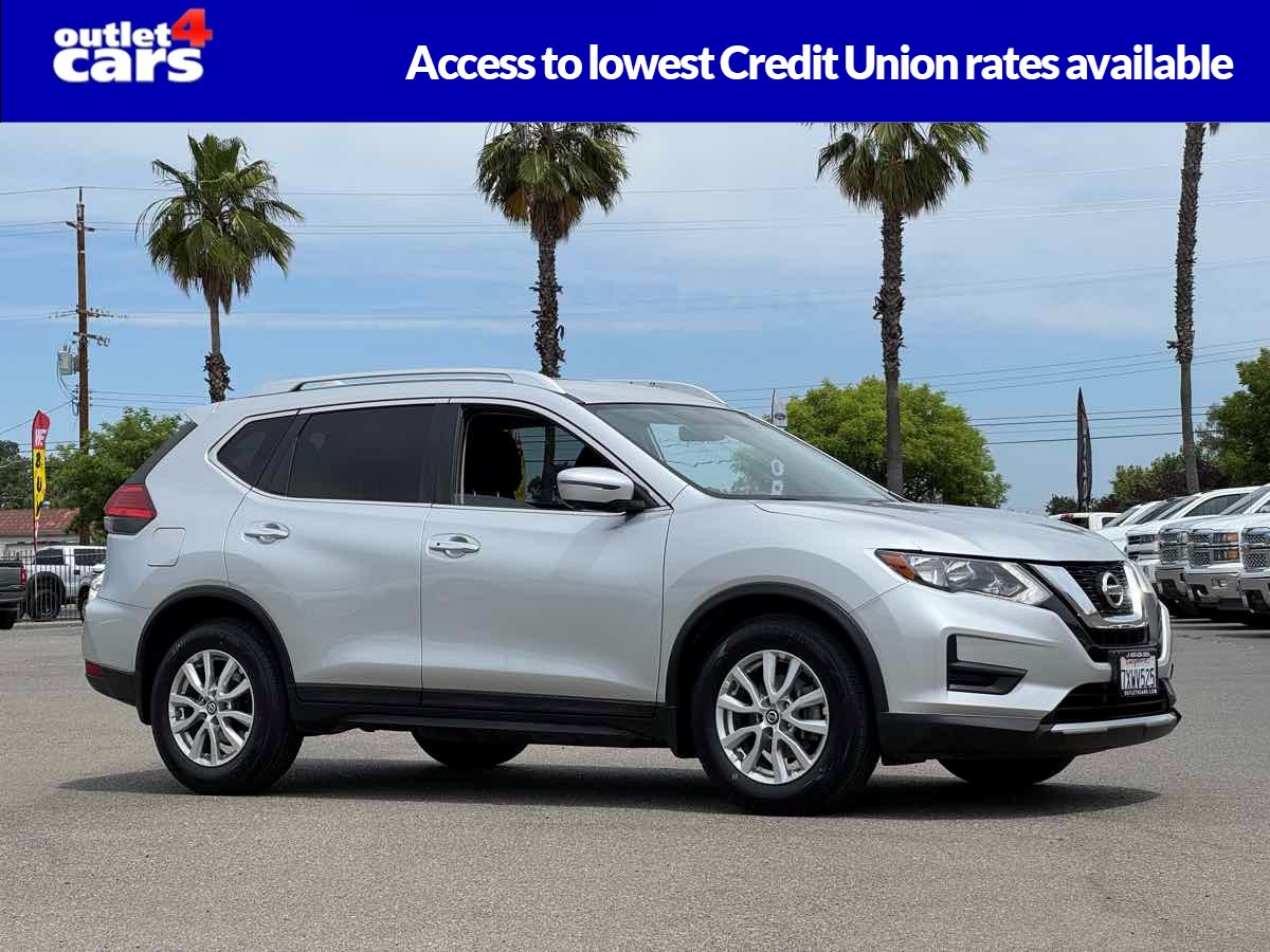 2017 Nissan Rogue SV FWD's photo