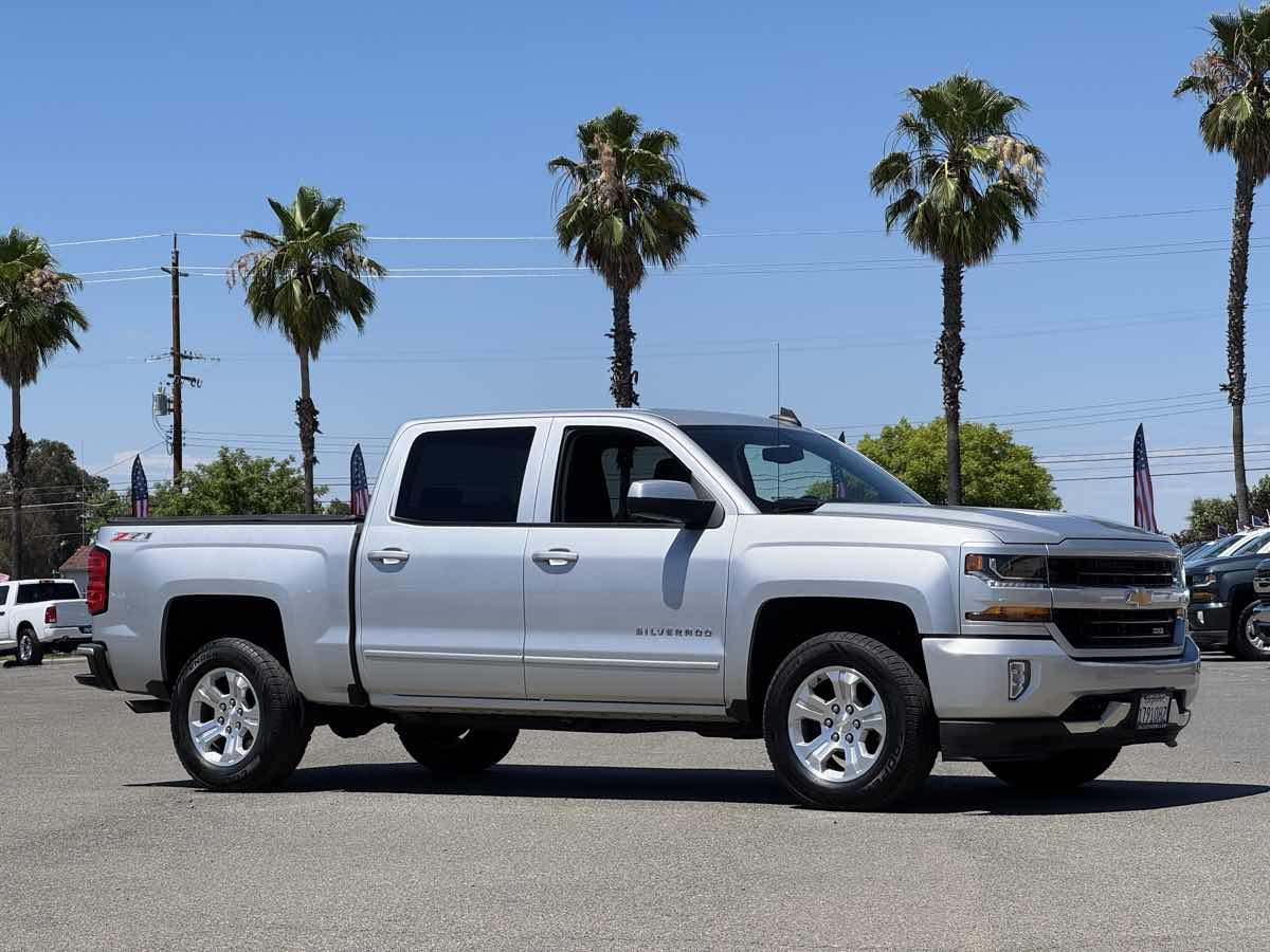 Chevrolet Silverado photo 39