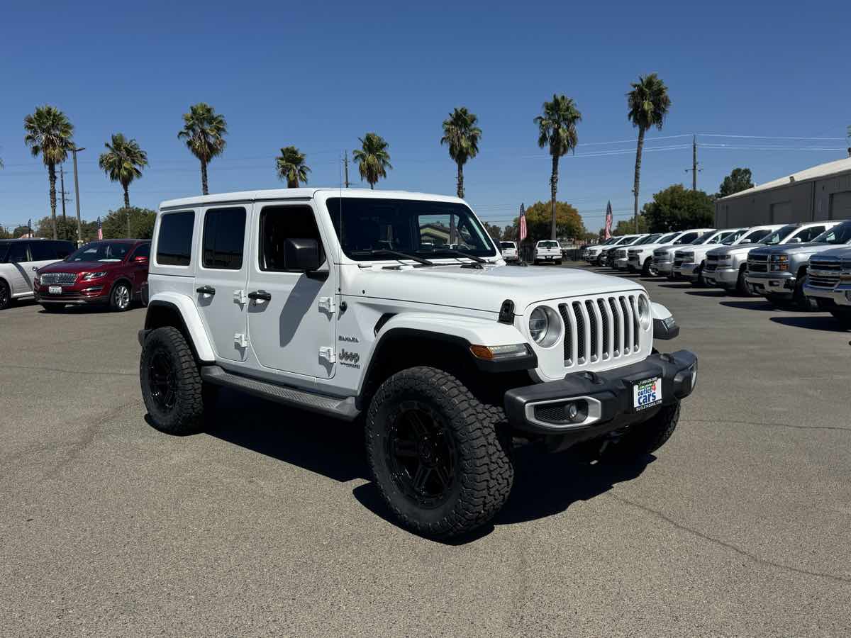 Jeep Wrangler photo 2
