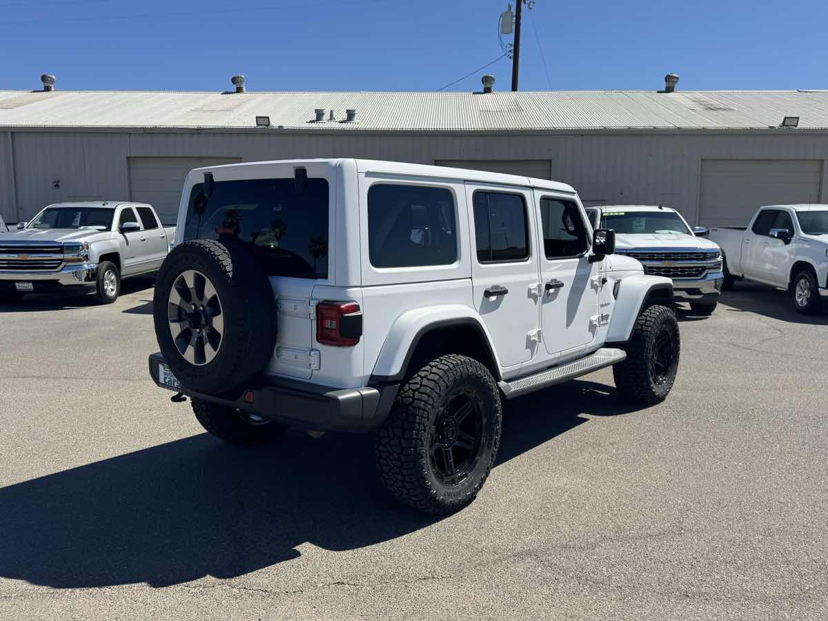 Jeep Wrangler photo 9