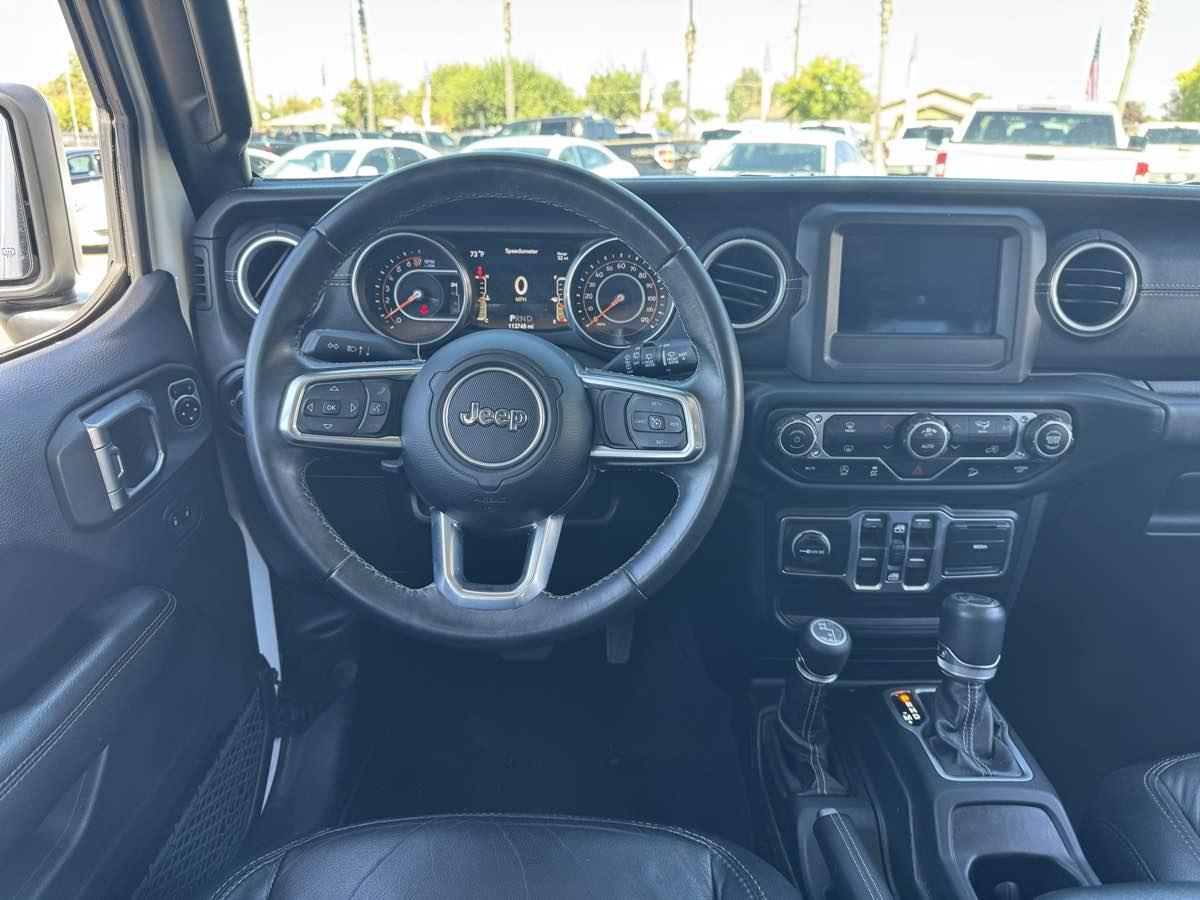 Jeep Wrangler photo 23