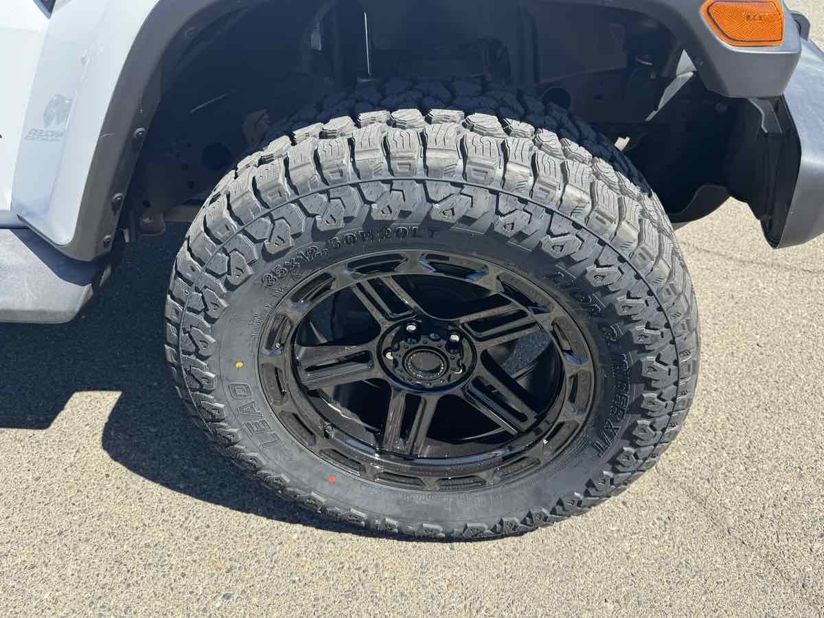 Jeep Wrangler photo 36