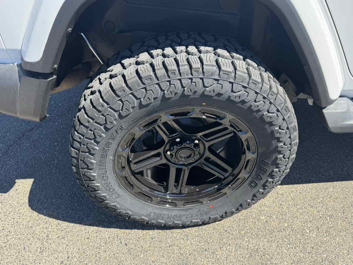 Jeep Wrangler photo 38