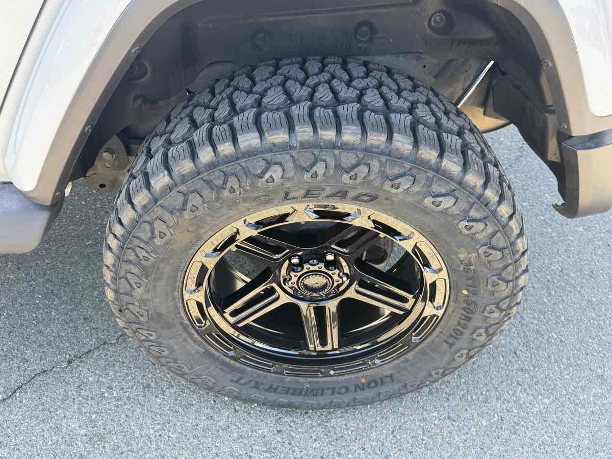 Jeep Wrangler photo 39
