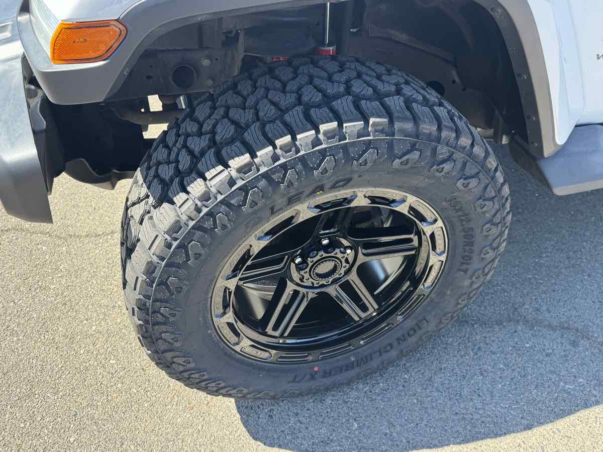 Jeep Wrangler photo 40