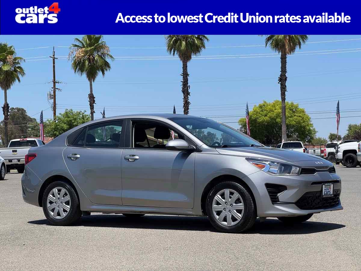 2023 Kia Rio S iVT's photo