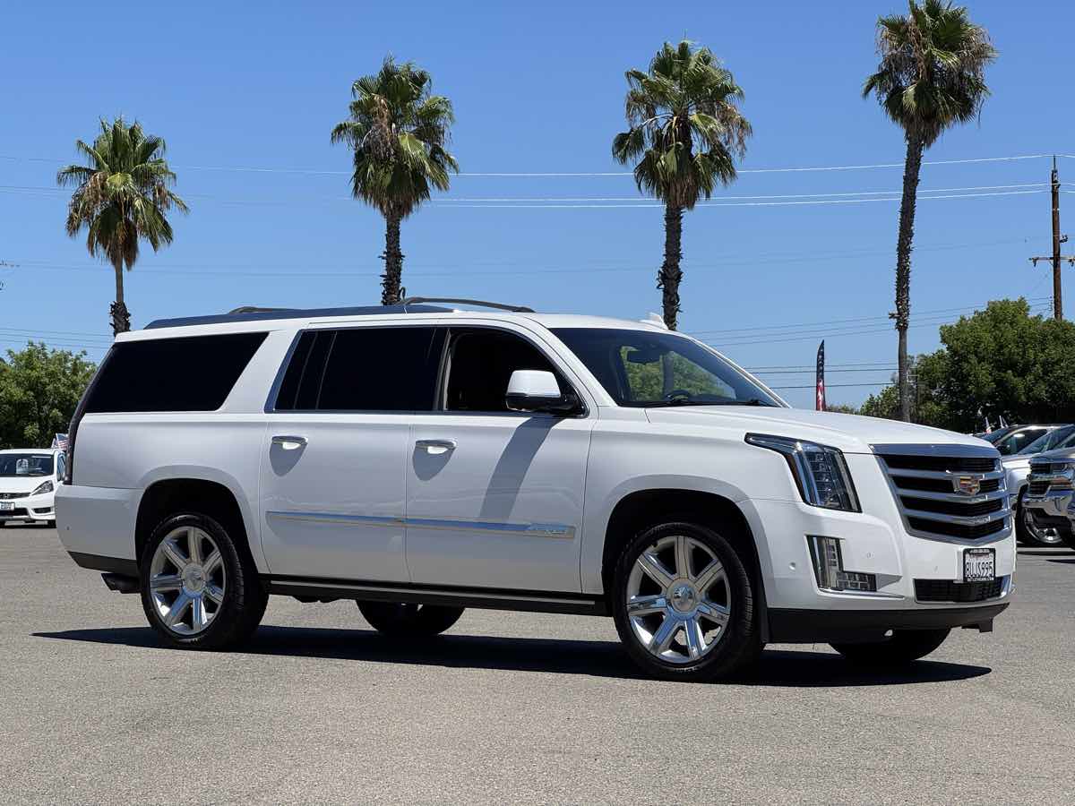 Cadillac Escalade ESV photo 50