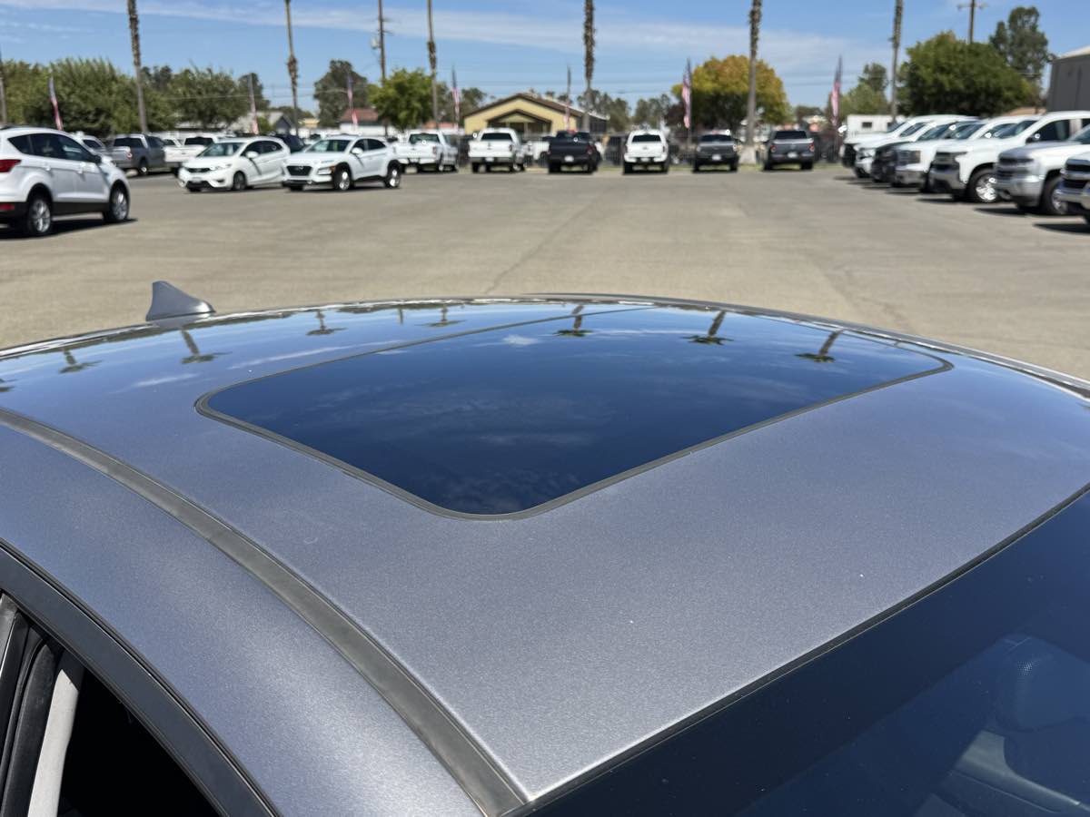 Hyundai Elantra photo 12