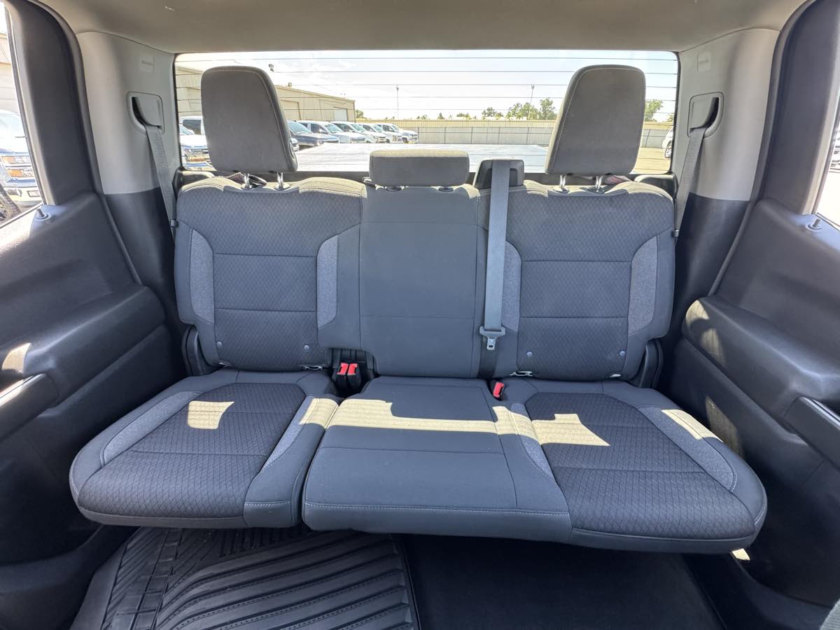 Chevrolet Silverado photo 38