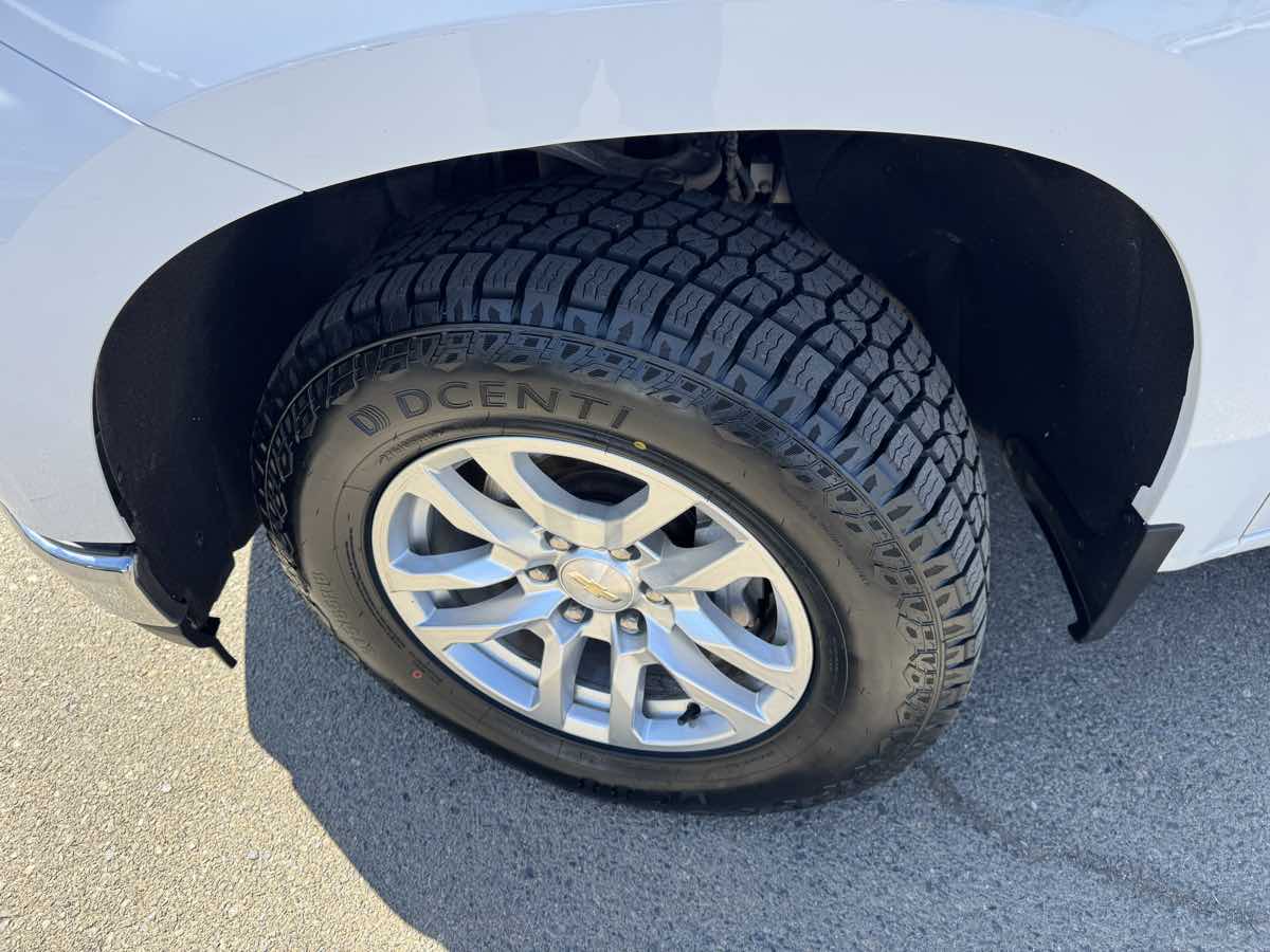 Chevrolet Silverado photo 40