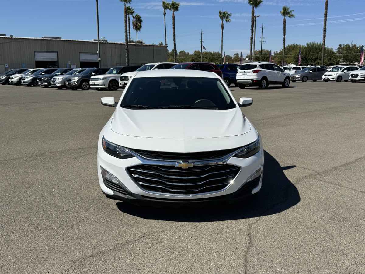 Chevrolet Malibu photo 4