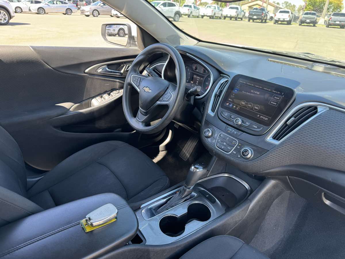 Chevrolet Malibu photo 13