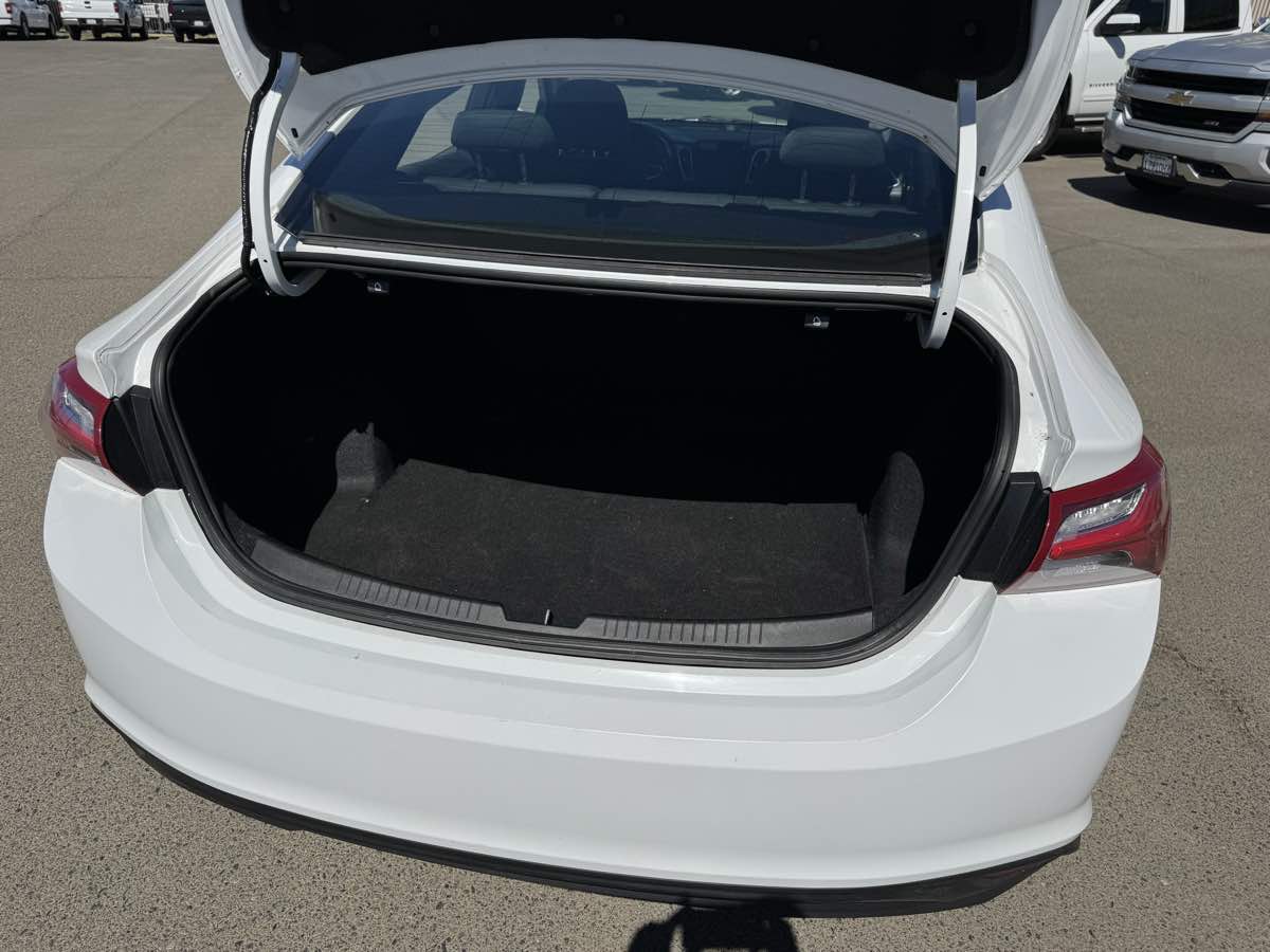 Chevrolet Malibu photo 17