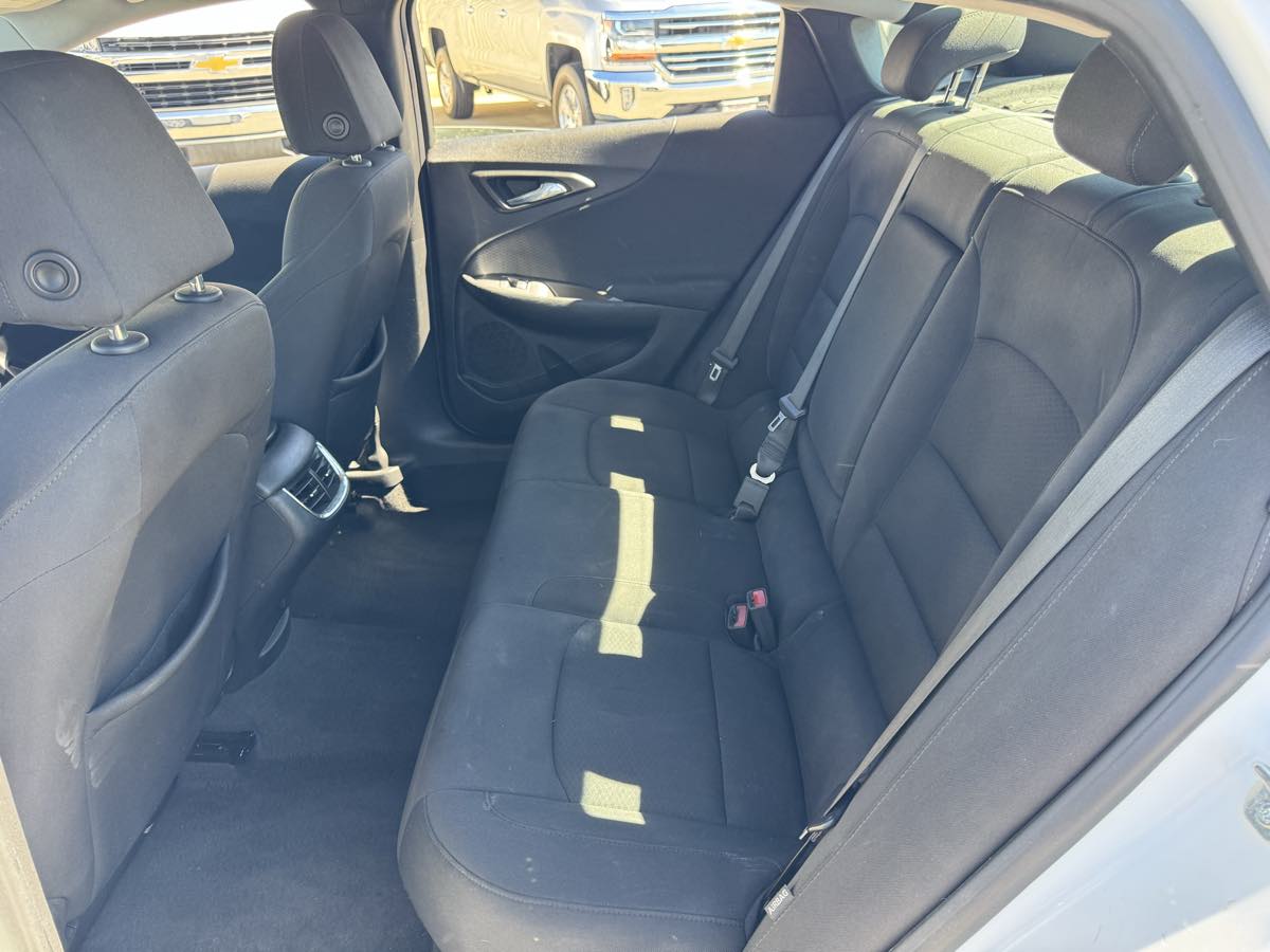Chevrolet Malibu photo 18