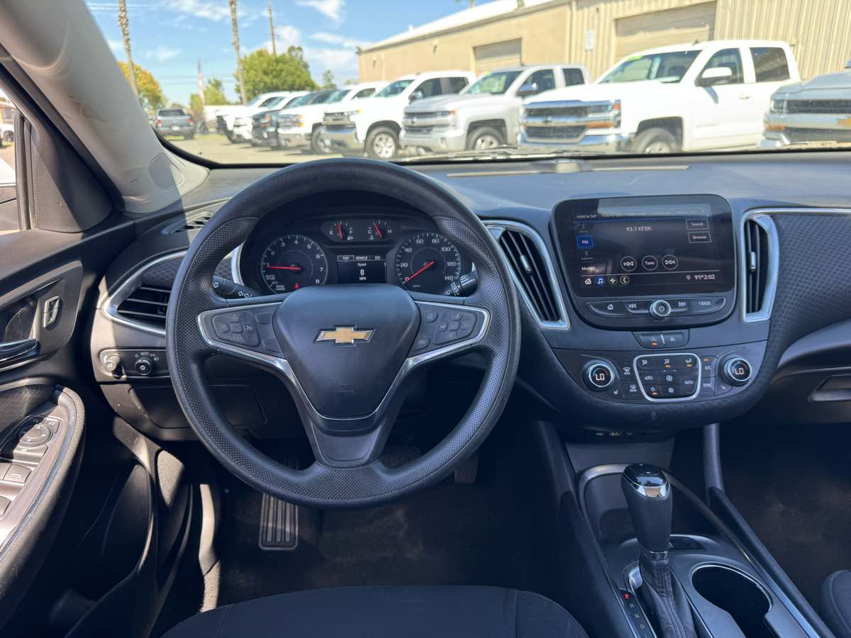 Chevrolet Malibu photo 22