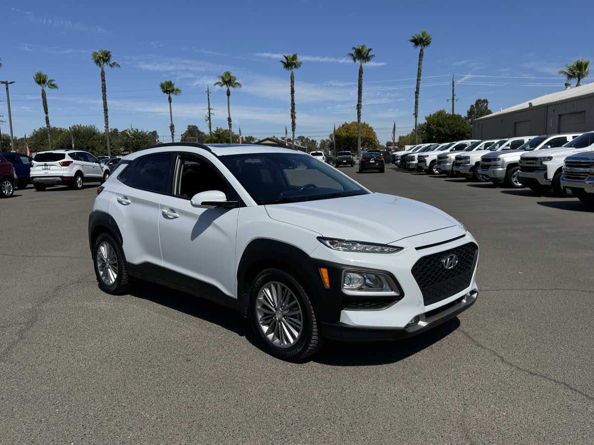 Hyundai Kona photo 2