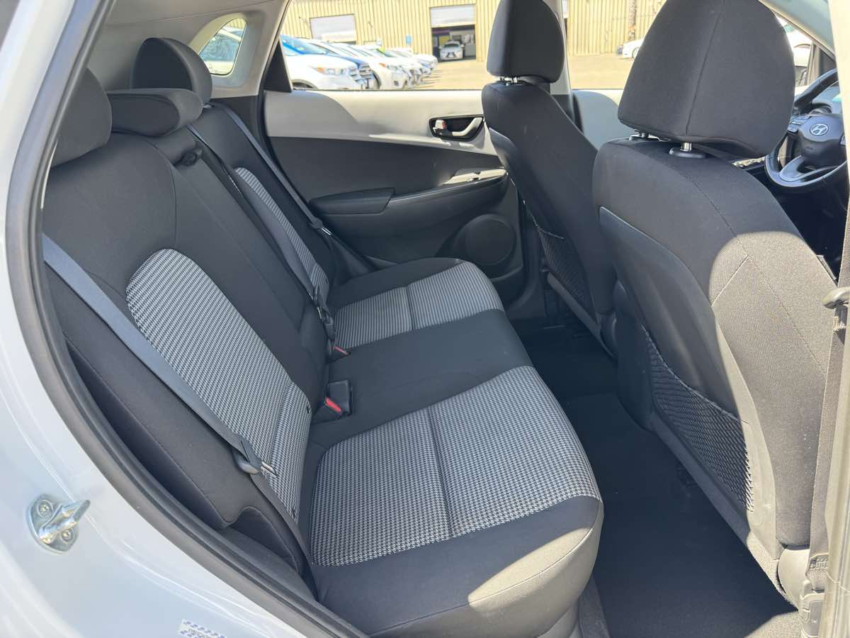 Hyundai Kona photo 17