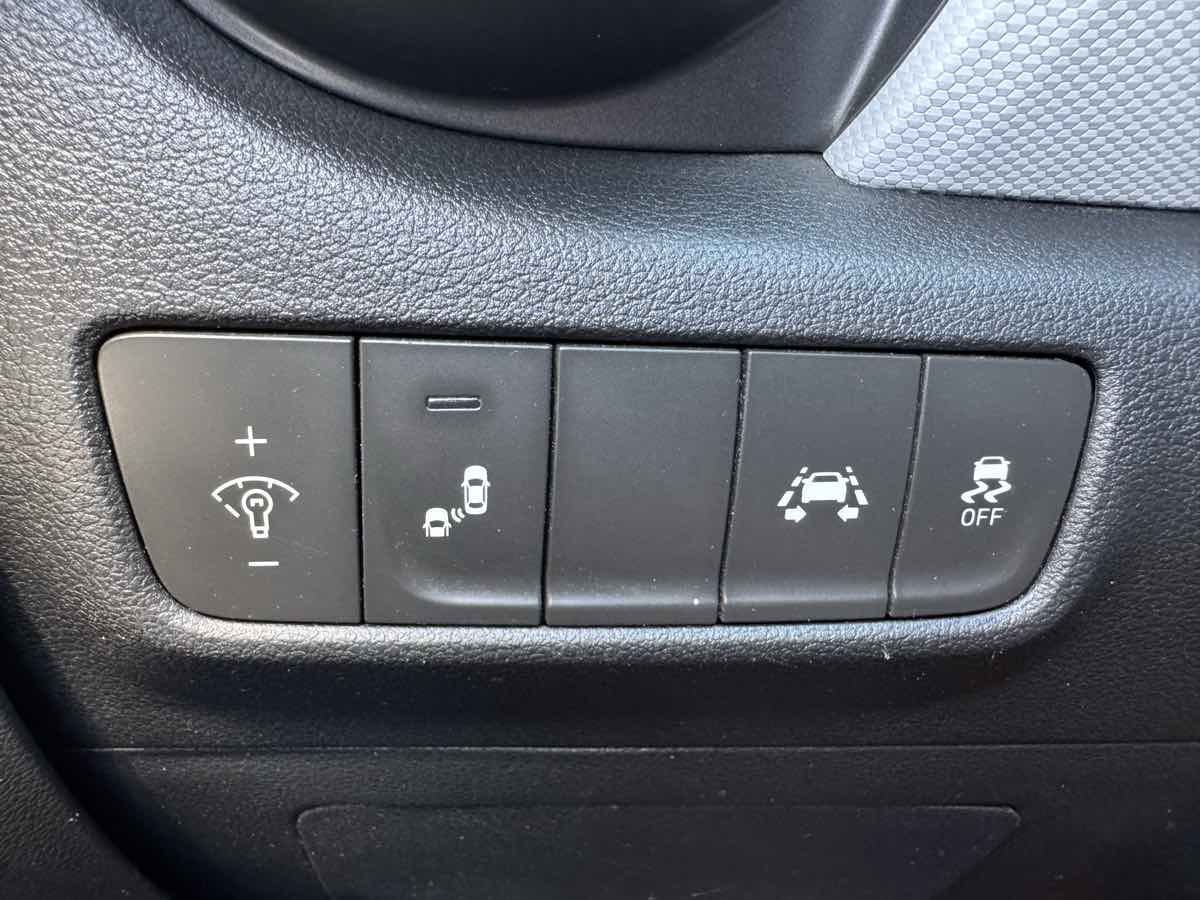 Hyundai Kona photo 26
