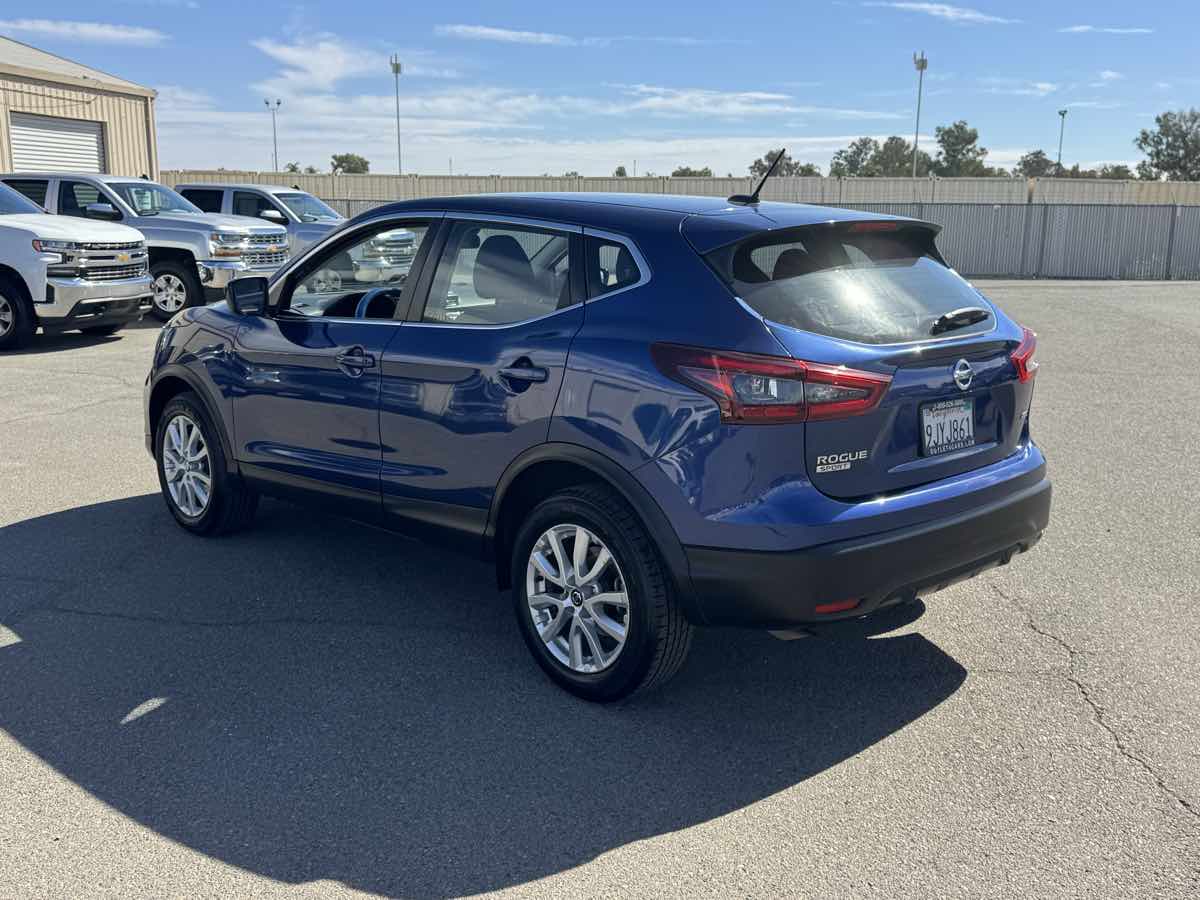 Nissan Rogue Sport photo 7