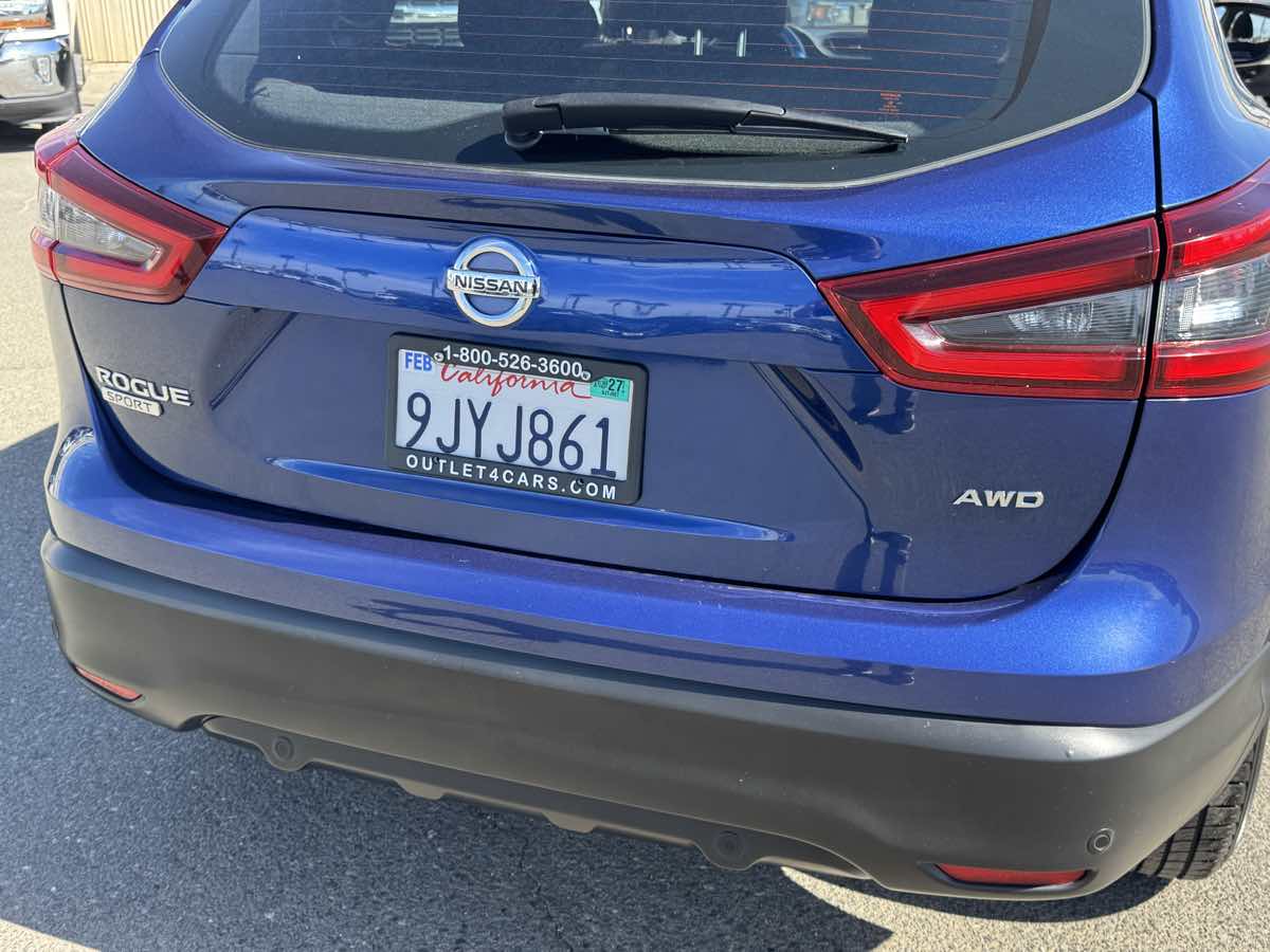 Nissan Rogue Sport photo 9