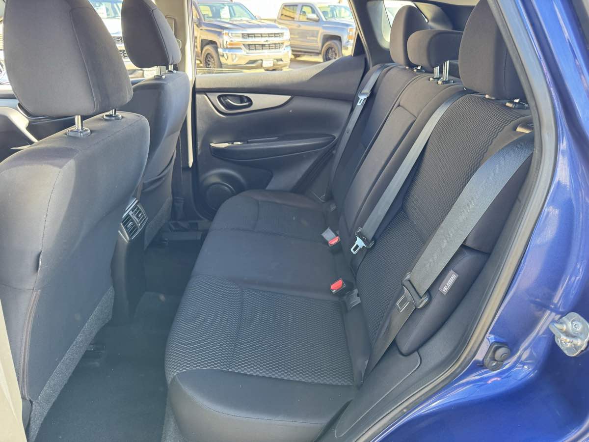 Nissan Rogue Sport photo 19