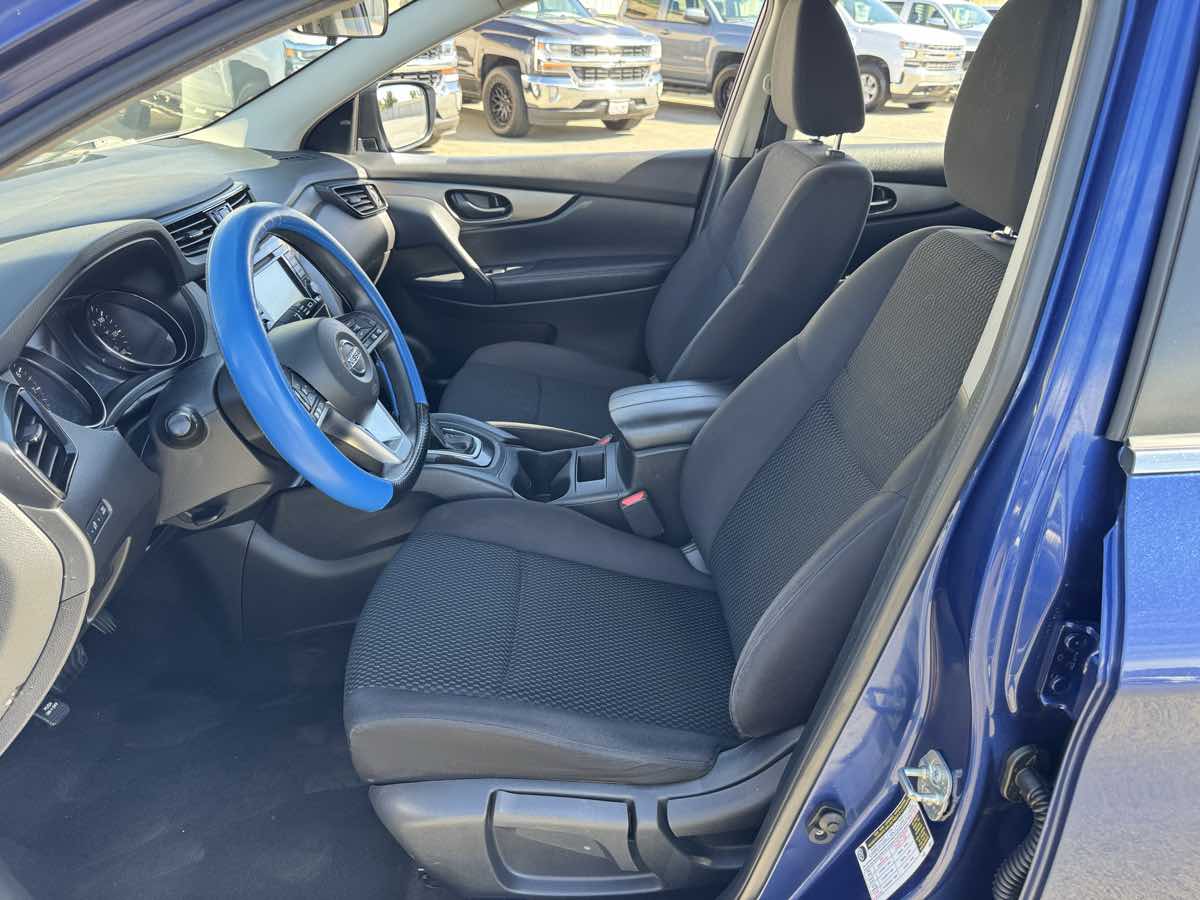 Nissan Rogue Sport photo 21