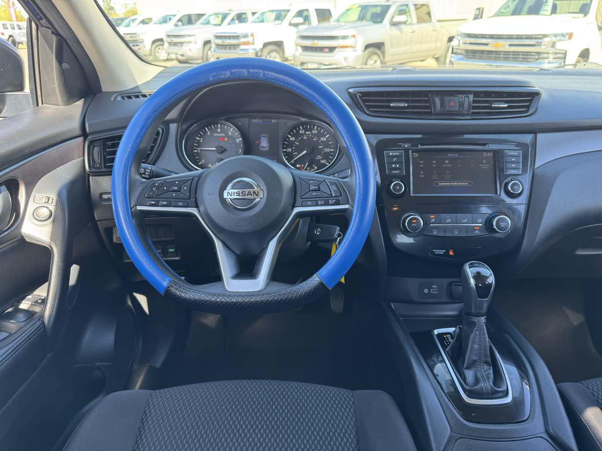 Nissan Rogue Sport photo 23