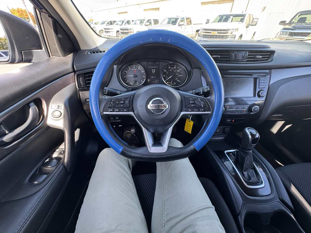 Nissan Rogue Sport photo 32