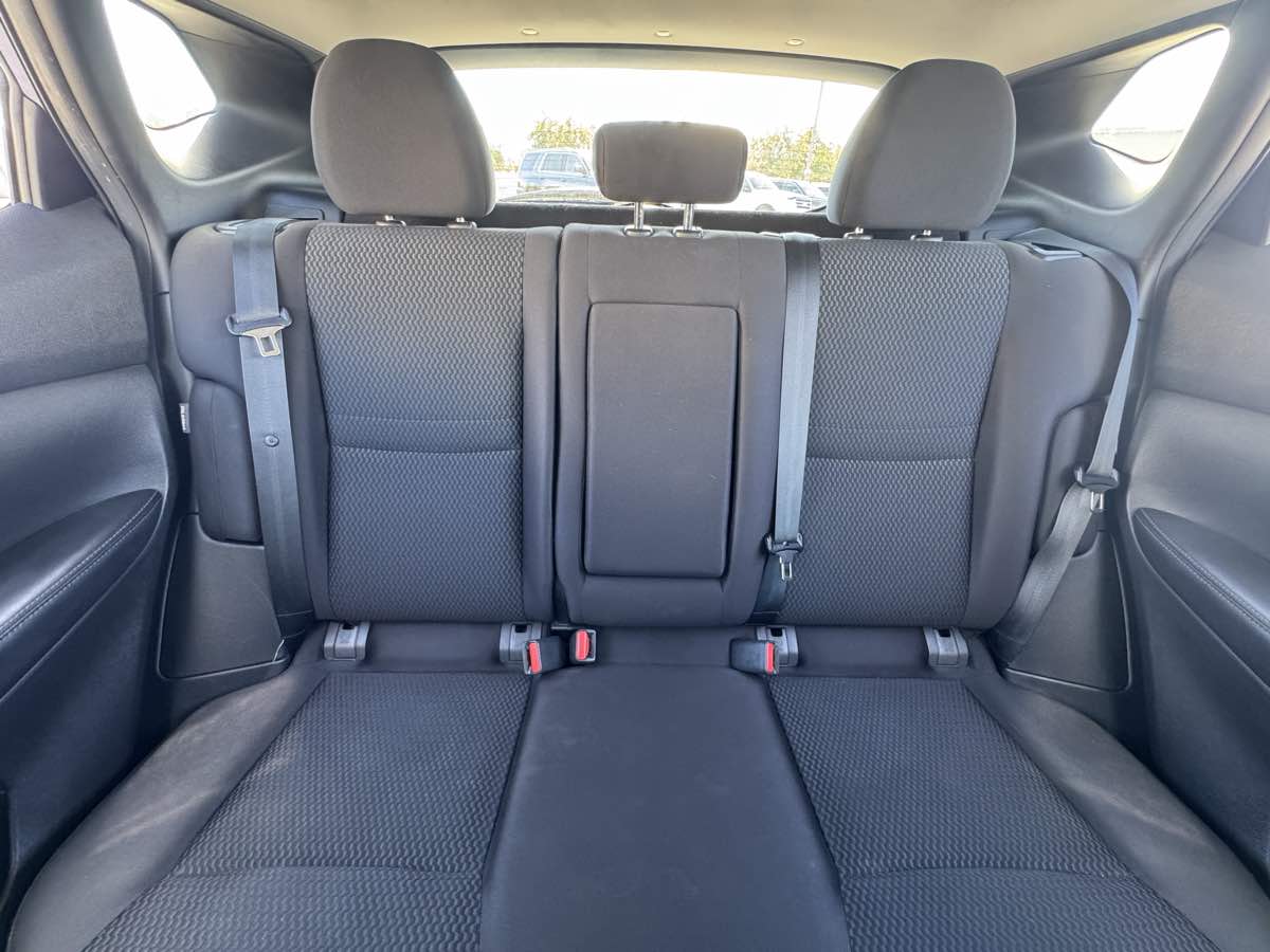 Nissan Rogue Sport photo 34