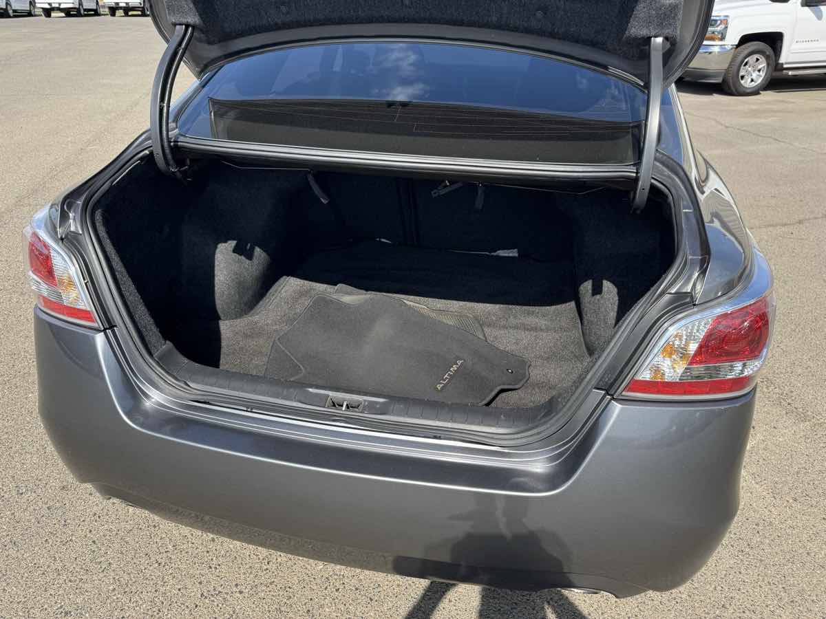 Nissan Altima photo 24