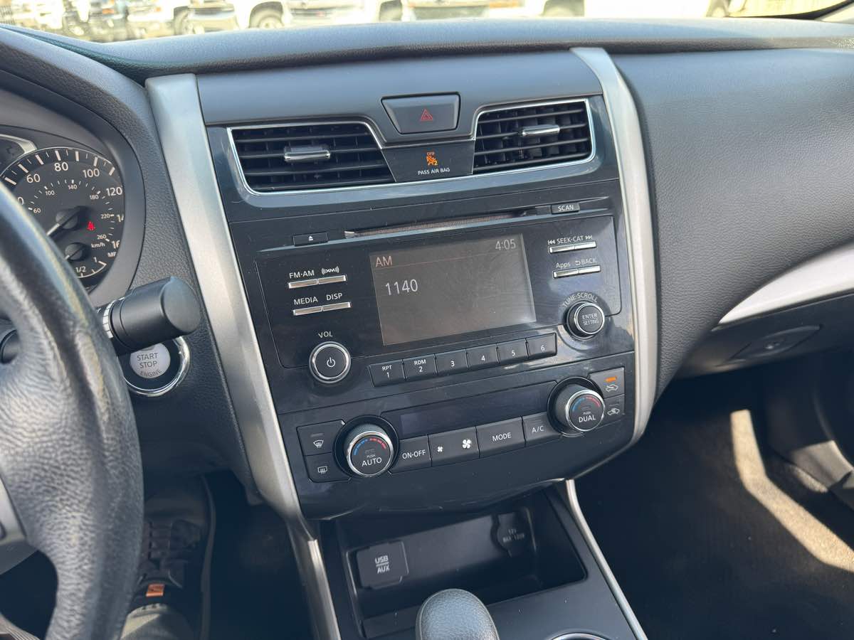 Nissan Altima photo 29