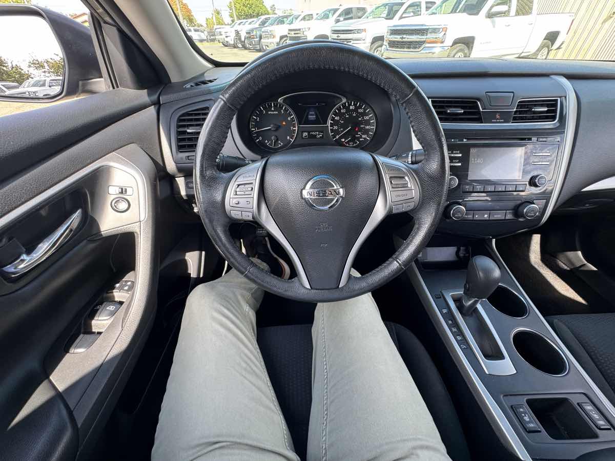 Nissan Altima photo 35