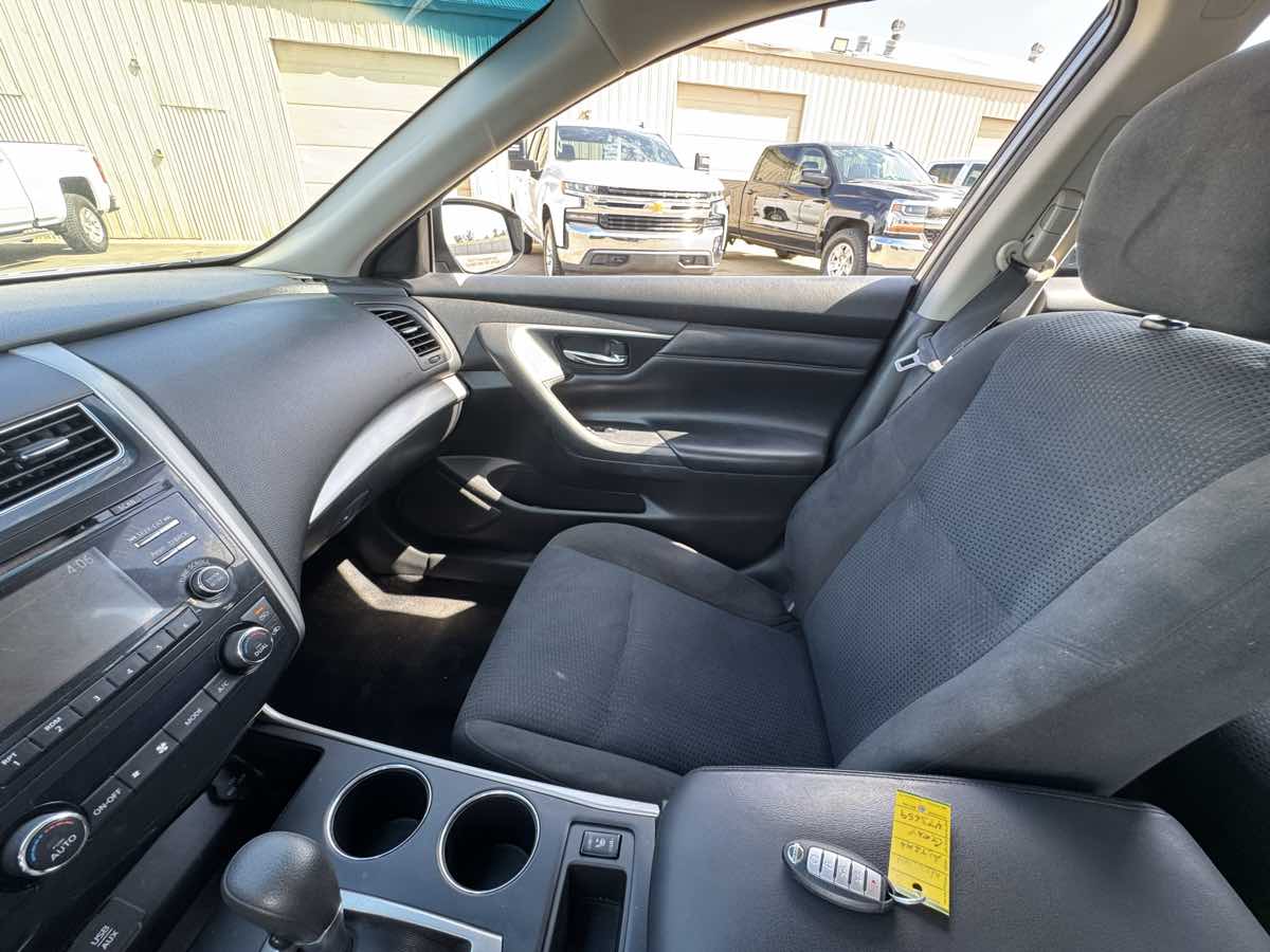 Nissan Altima photo 36