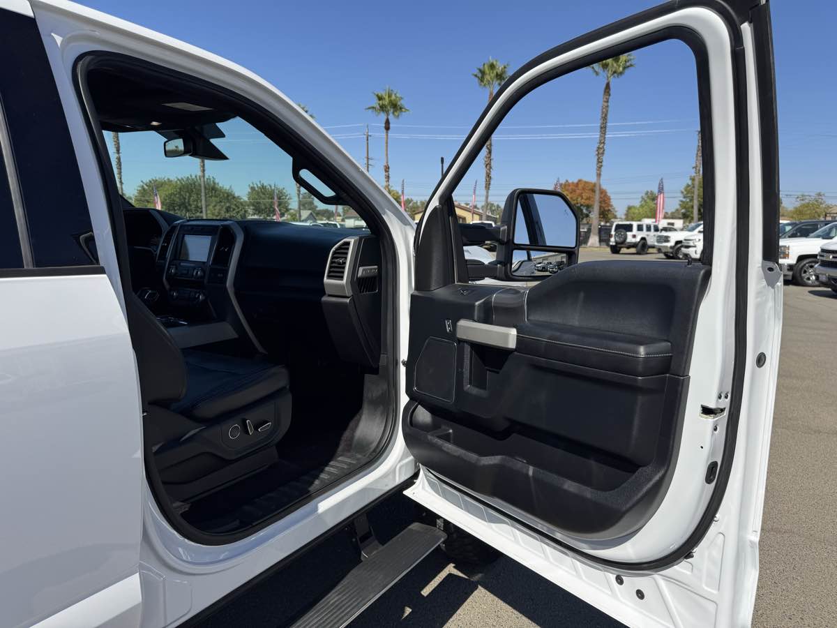 Ford F-150 photo 17