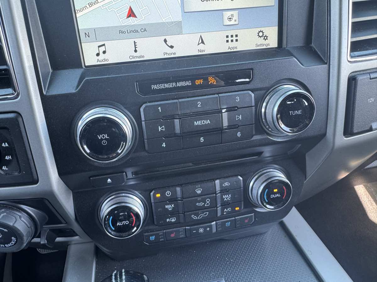 Ford F-150 photo 31