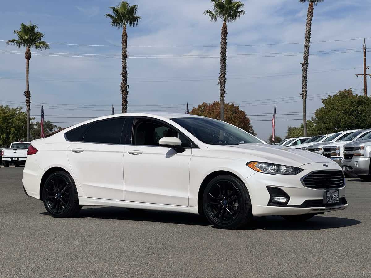 Ford Fusion photo 32