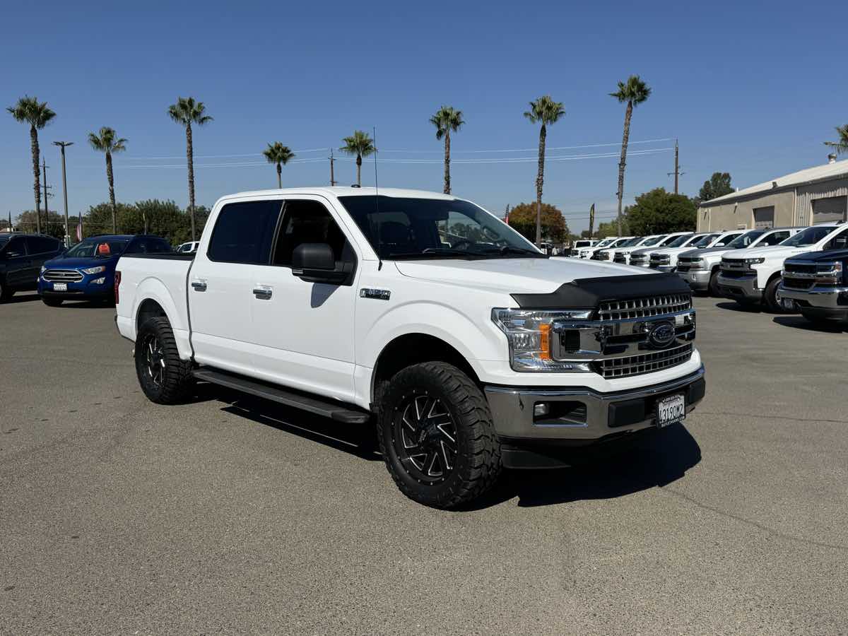 Ford F-150 photo 2