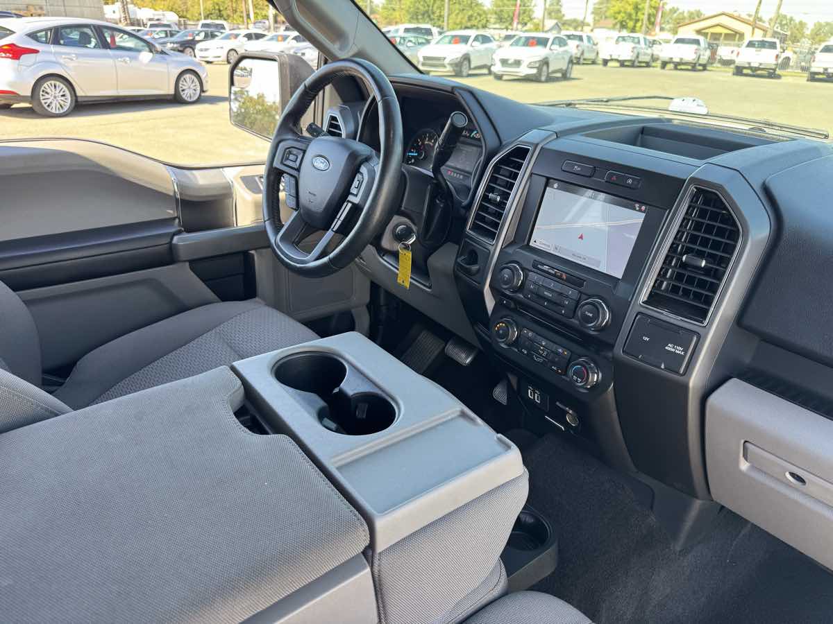 Ford F-150 photo 14