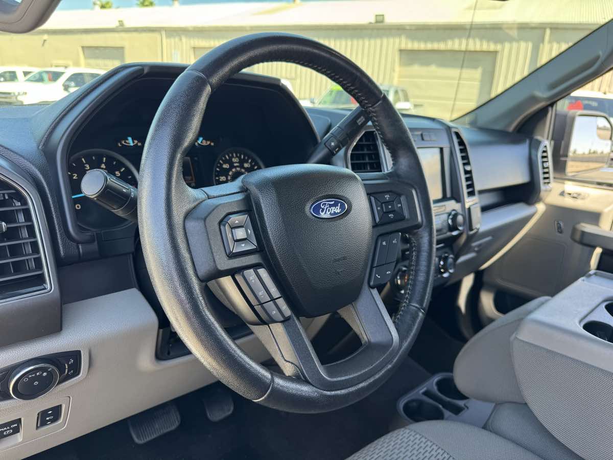 Ford F-150 photo 24