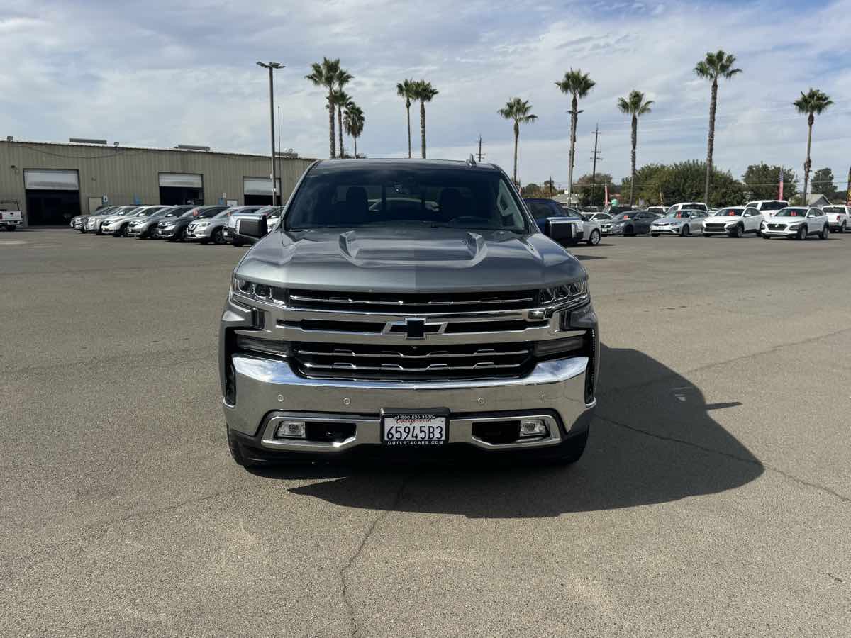 Chevrolet Silverado photo 4