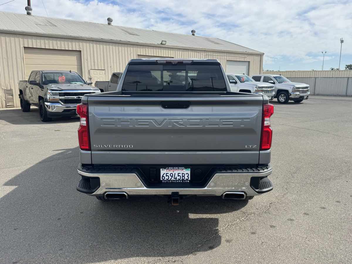 Chevrolet Silverado photo 8